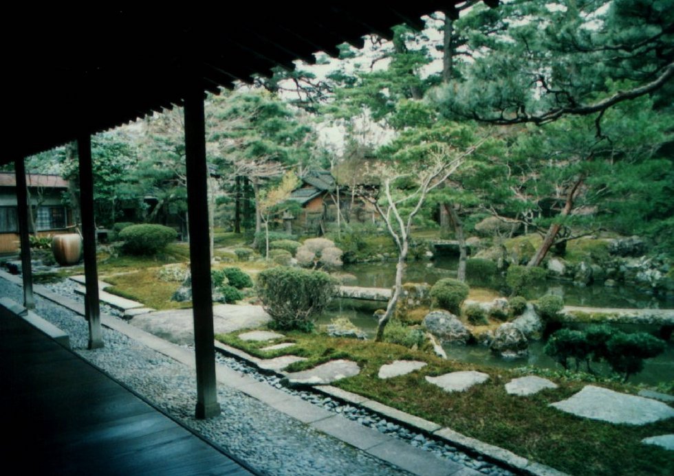 Blick in den Garten des Itō-Hauses