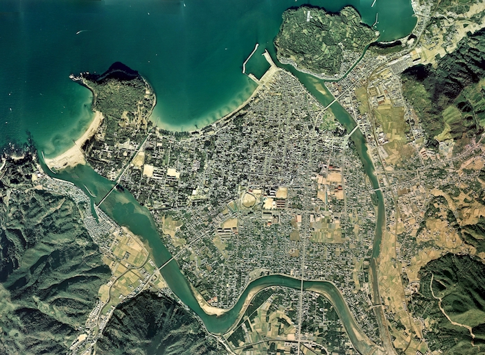 Luftbild der Bucht von Hagi.